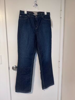 Tommy Hilfiger Women's Dark Blue Classic Fit Straight-Leg Jeans (Brand new)